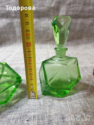 Лот от съдове от цветно стъкло , снимка 2 - Антикварни и старинни предмети - 42852047