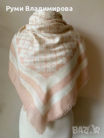 Бял шал By Malene Birger от 100 % вълна