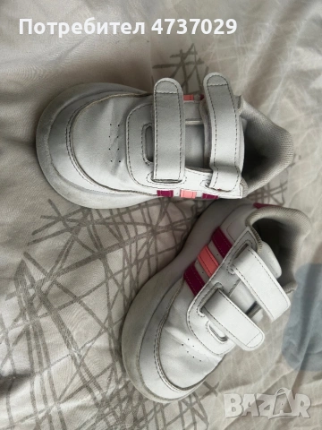 Детски маратонки Adidas 24, снимка 3 - Детски маратонки - 54316156