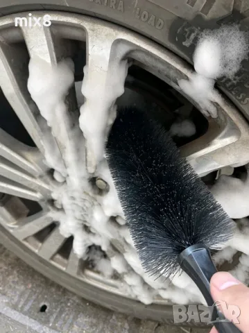 Четка за почистване на джанти , снимка 2 - Аксесоари и консумативи - 49871076