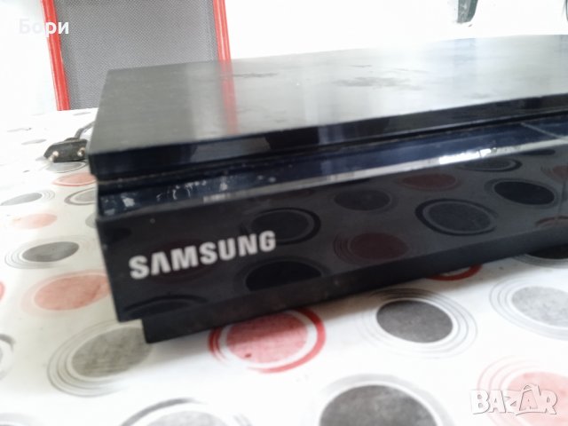 Samsung 3D DVD Blu-Ray 5.1Ch 1000W HDMI/Wireless LAN HT-D5300, снимка 2 - Плейъри, домашно кино, прожектори - 38164357