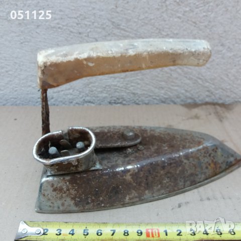 стара ютия, снимка 5 - Антикварни и старинни предмети - 29111612