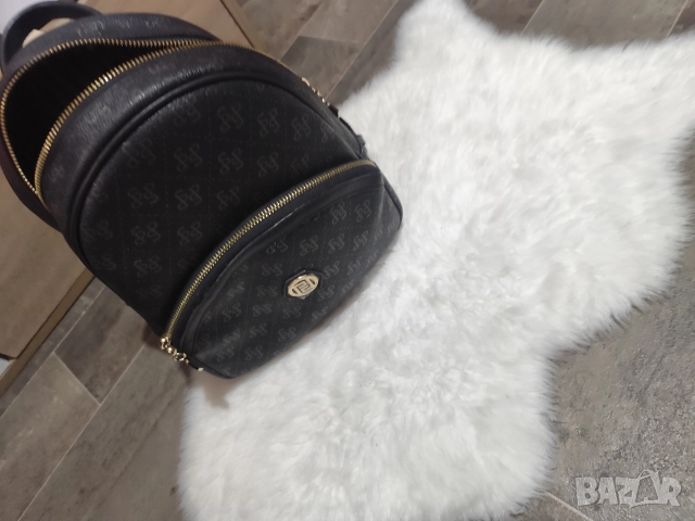 дамска раница