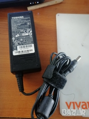 Оригинално зарядно за лаптоп TOSHIBA 19V, 3,42A. 