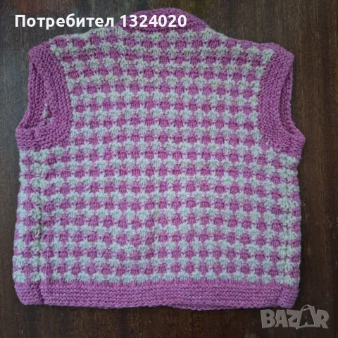 Нов вълнен ръчно плетен елек за момиче, снимка 3 - Детски якета и елеци - 47664841