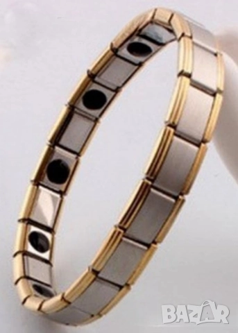 Златиста гривна МЕРКАТОР от титан с германиеви камъни 25 лв., снимка 4 - Гривни - 51785844