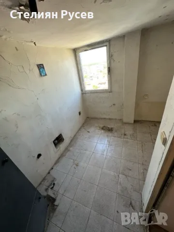 таванско помещение 10.5 кв.м - ЦЕНТЪР в гр. Силистра, етаж 7/7, ул. Плевен 24, срещу входа на училищ, снимка 6 - Апартаменти - 50034874