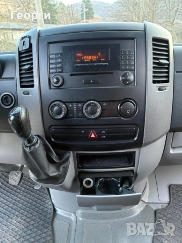 Бус Mercedes-Benz Sprinter, снимка 9 - Бусове и автобуси - 53946523