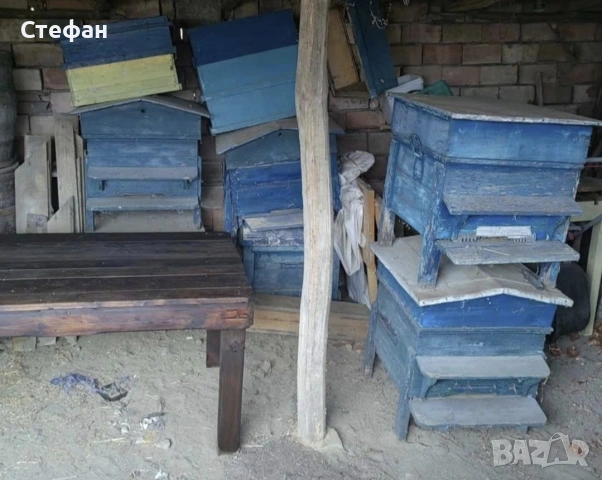Пчелни кошери да дан блат