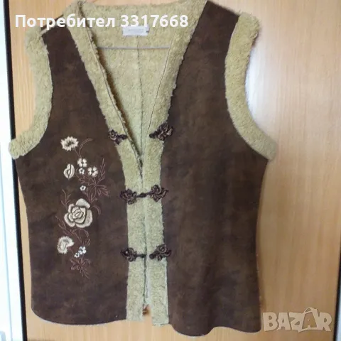 Кожен елек с декорация, снимка 1