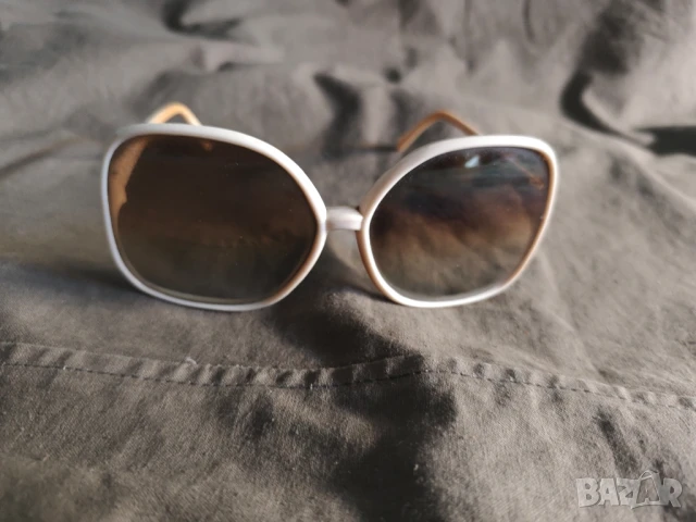 Продавам Ретро /винтидж слънчеви очила, снимка 12 - Слънчеви и диоптрични очила - 39811460