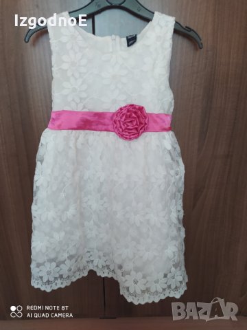 Разкошна рокля за повод, сватба или кръщене, снимка 1 - Детски рокли и поли - 29687833