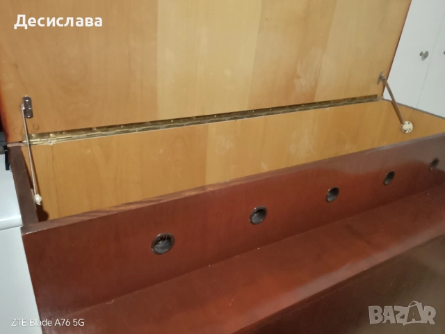 Продавам стари мебели, снимка 2 - Шкафове - 53219201