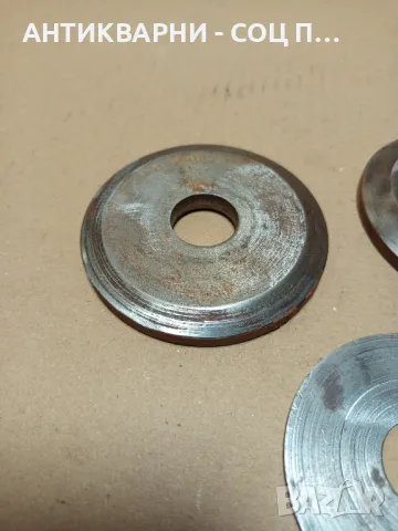 Комплект Стари Шайби Притискателни Дискове За Оси Валове 0.900кг Отвор 25мм., снимка 2 - Антикварни и старинни предмети - 50114087