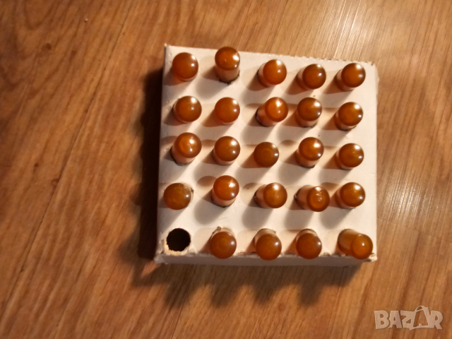 Глим лампа на 220 волта цокъл Е10, снимка 2 - Друга електроника - 44623947