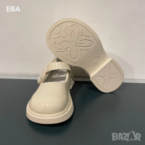 Детски обувки за момиче, снимка 4 - Детски обувки - 51668537