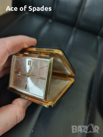 Немски Механичен Туристически Будилник EUROPA Работещ , снимка 2 - Антикварни и старинни предмети - 53110997