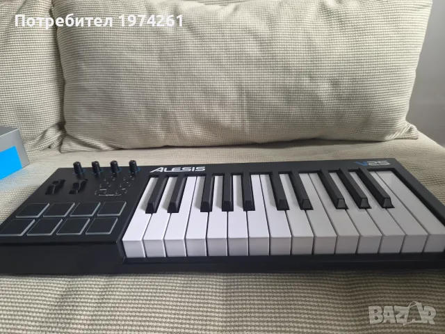  Alesis V25 MIDI контролер, снимка 3 - Синтезатори - 56191724