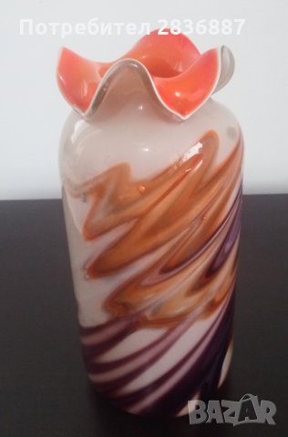 Красива, ръчно изработена стъклена ваза, снимка 1 - Вази - 34863112