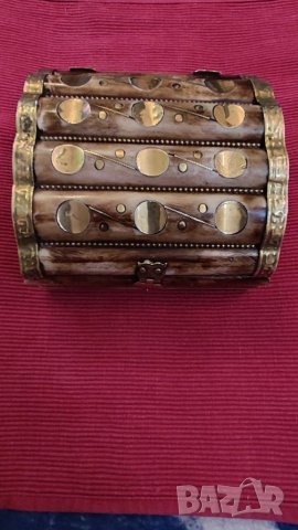 Голяма кутия за бижута от кост и месинг. , снимка 16 - Колекции - 38798851