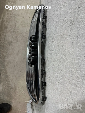 Оригинална решетка Audi A8 D4 2010-2017, снимка 2 - Части - 53955954