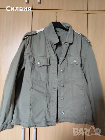 Ново Bershka  за 15 евро, снимка 2 - Якета - 56163720