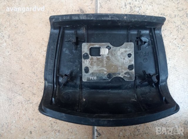 Капачка за клаксон за VW, снимка 2 - Части - 31735016