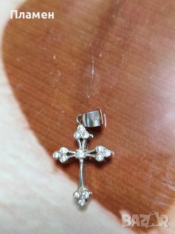 Сребърно кръстче 925, снимка 2 - Колиета, медальони, синджири - 40844531