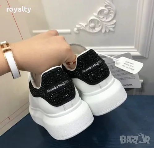 Alexander McQueen дамски маратонки , снимка 2 - Маратонки - 50372340
