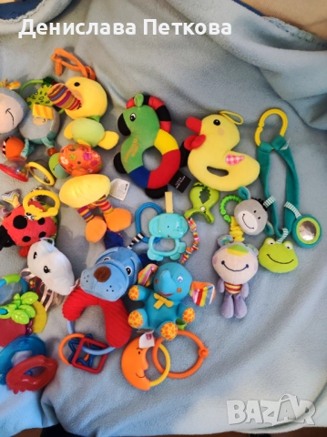 Лот бебешки играчки, снимка 2 - Дрънкалки и чесалки - 52813537