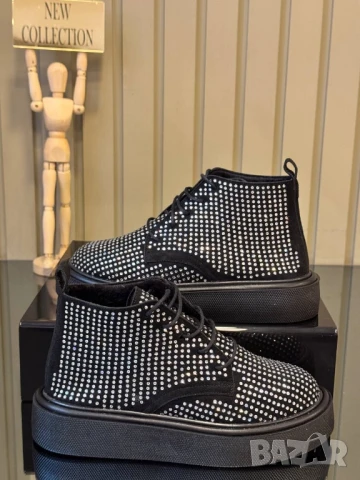 дамски маратонки с камъни 