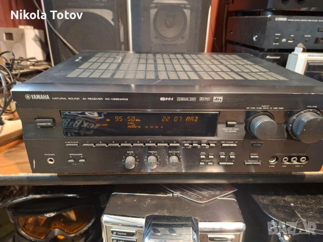 Продава се ресивър Yamaha AX-V595aRDS. 