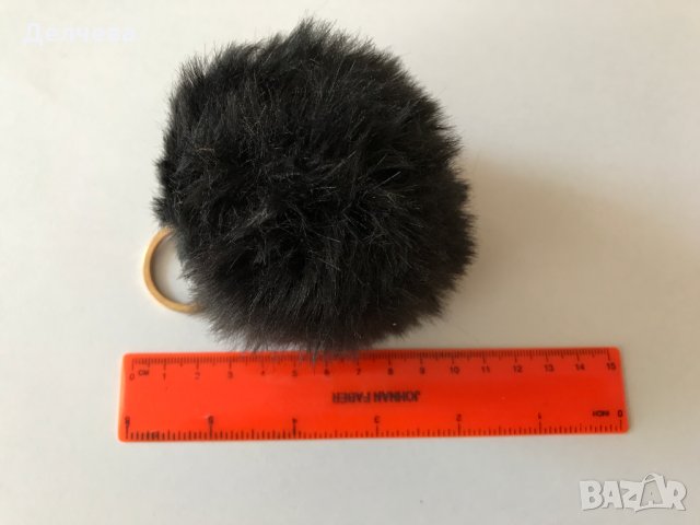 Чисто нов ключодържател пухче, диаметър 9 см , златист цвят на метала, снимка 2 - Други - 29359577