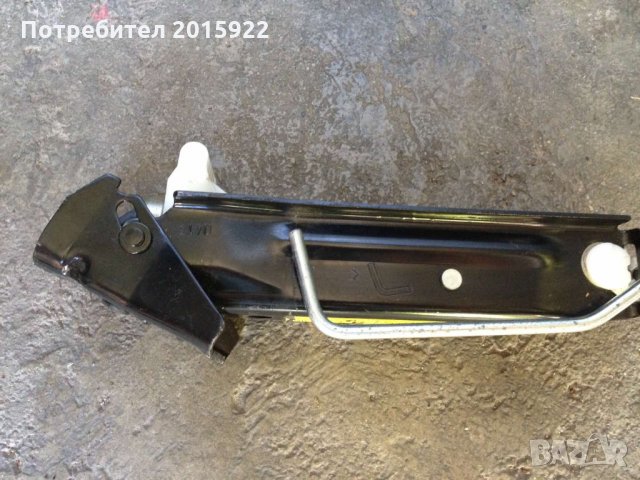 Оригинален крик за Рено-клио-3- 2005-2012-година, снимка 2 - Аксесоари и консумативи - 29399553