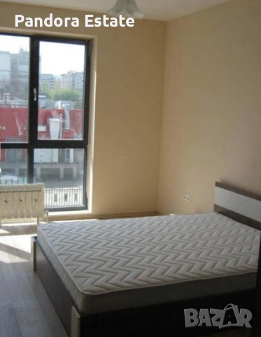 Продава тристаен апартамент в кв. Кръстова вада