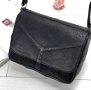 Дамска чанта с капак от естествена кожа, снимка 1 - Чанти - 44449421