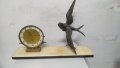 Часовник Silver Paris с бронзова фигура на лястовица, снимка 1 - Антикварни и старинни предмети - 36713582
