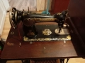 Продавам АНТИЧНА Шевна Машина SINGER , снимка 3