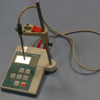 лабораторен pH-метър Metrohm 744 pH Meter , снимка 1 - Други машини и части - 34230941