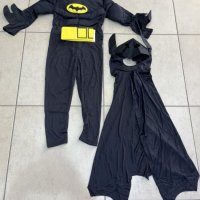 Батман с мускули и жълт колан, снимка 1 - Детски комплекти - 34619143