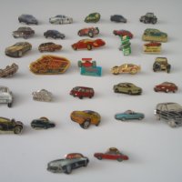 Колекция от 32 стари автомобилни значки кола авто, снимка 1 - Колекции - 29817629