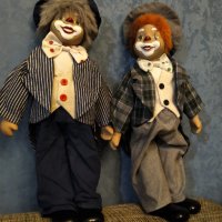 Двойка порцеланови клоуни ръчна изработка , снимка 1 - Колекции - 34067123