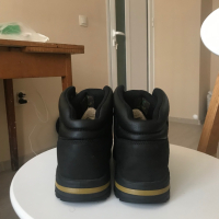 Зимни обувки Timberland черно със златисто, снимка 4 - Мъжки боти - 44653498