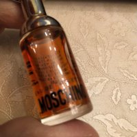   намален MOSCHINO ретро парфюм , снимка 3 - Дамски парфюми - 31058821