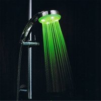 Светеща LED душ-слушалка в три цвята, снимка 3 - Душове - 30069740