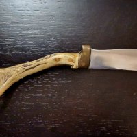 Ръчно направен нож с дръжка от еленски рог, снимка 2 - Колекции - 37438166