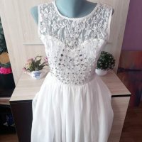 Бяла рокля , снимка 1 - Рокли - 42752163