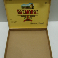 № 7439 сара картонена кутия - BALMORAL   - размер 16,5 / 12 / 2 см, снимка 3 - Други ценни предмети - 44778008