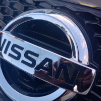 Решетка емблема с отвор за камера Нисан Кашкай Nissan Qashqai 2014-2017г, снимка 3 - Части - 44811367