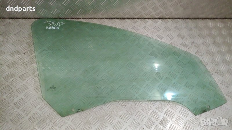 Странично стъкло Peugeot 206 2003г.(предно дясно)	, снимка 1